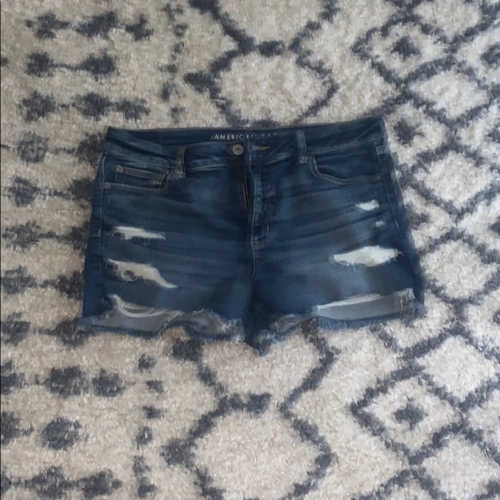 AE Next Level Curvy shorts